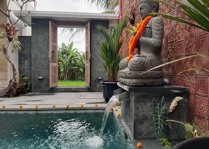 Villa Tenang