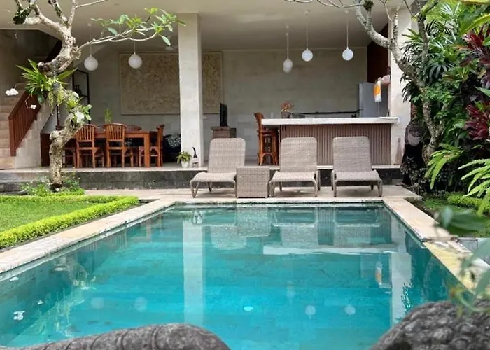 Villa Tenang